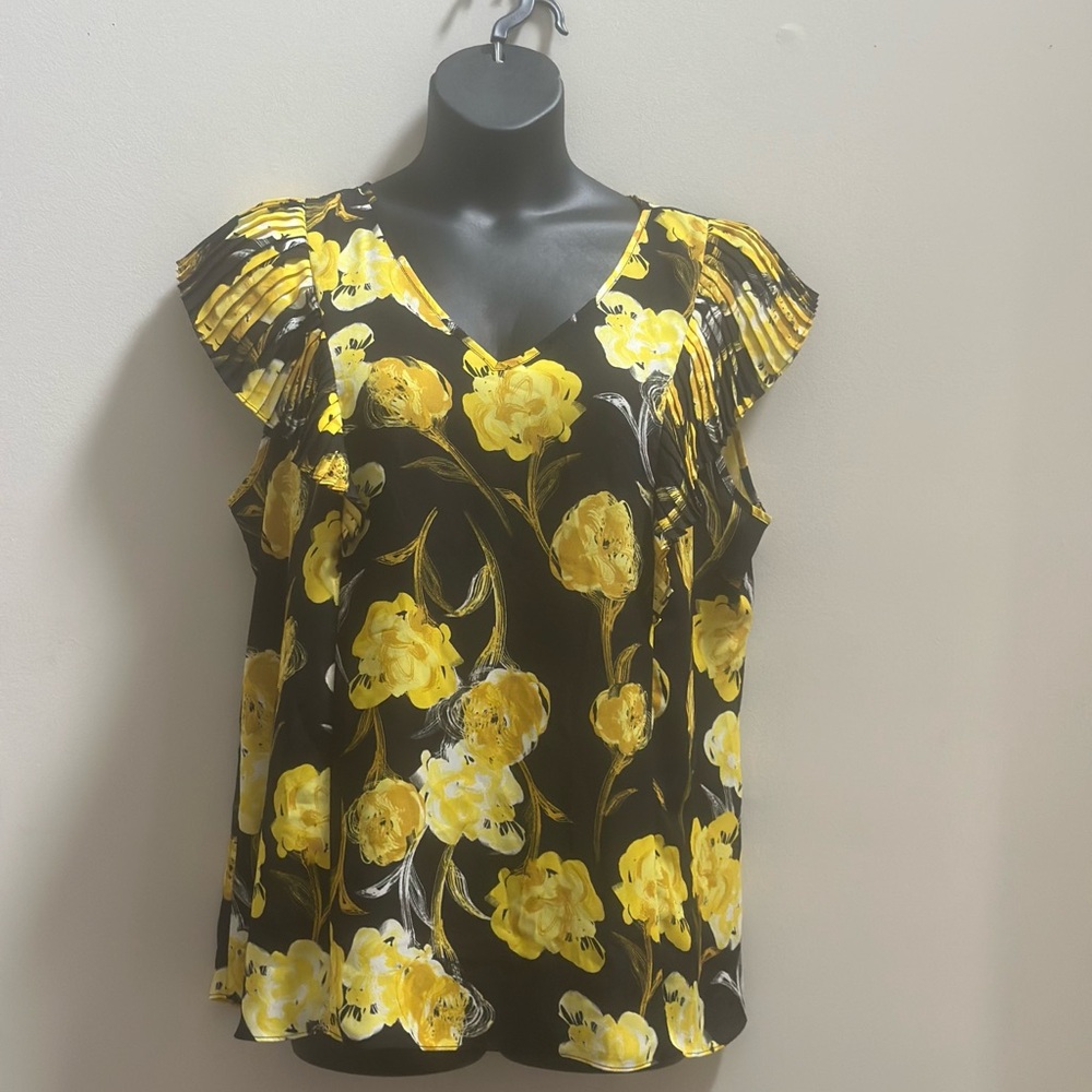 PLUS SIZE 18/20 ASHLEY STEWART BLOUSE..  lightweight, ruffles on sleeve. NWOT-